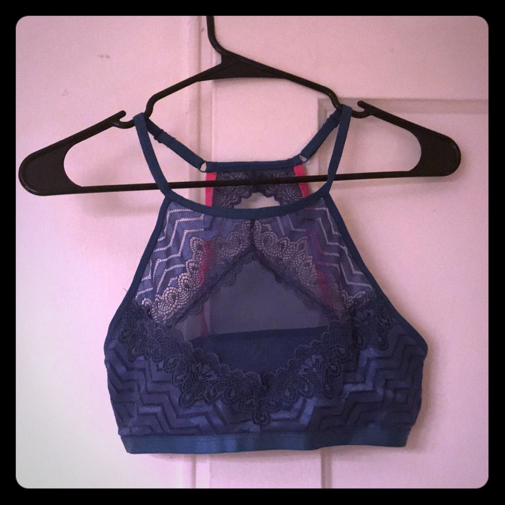 A mesh top